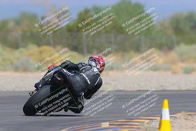 media/Sep-25-2023-Moto Forza (Mon) [[81ffa65e0a]]/B-C Group/Session 4 (Turn 2 Backside)/